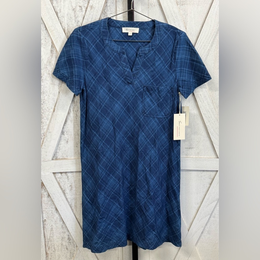 Vince Camuto Navy Patterned Top - Picture 1 of 5
